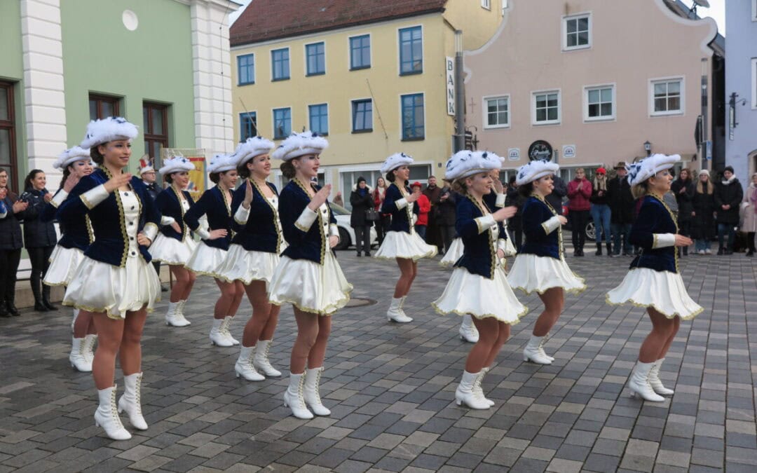 Remmidemmi vor dem Rathaus